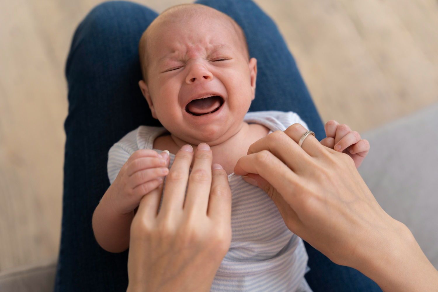 Baby night terrors: What is it, causes, and how to find solutions for better sleep.